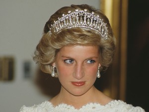 Soha nem látott fotó került elő Diana hercegnő esküvőjéről