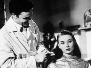 Koffein, nemcsak a reggeli kávédban: az egyik legjobb összetevő a szépségápolásban is