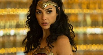 Könnybe lábad a szemed, ha meglátod, hogyan vigasztalta a beteg gyerekeket Gal Gadot a kórházban!