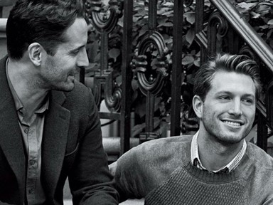 Meleg párral reklámozzák a jegygyűrűt