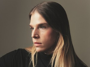 Kis-Juhász Fábián, a leheletfinom anyagok varázslója