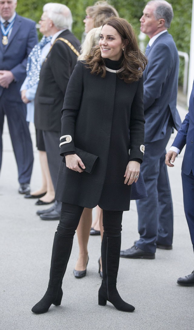 Kate Middleton terhes