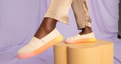 TOMS cipőd árának egyharmadát jótékony célra fordítják