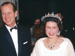 Ilyen gyönyörű menyasszony volt Erzsébet királynő, amikor hozzáment Fülöp herceghez