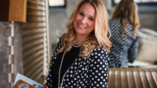 Stresszmentes karácsony: ünnepi etikett és tanácsok Veszelszki Ágnestől