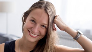 „Soha ne adjuk fel azt, amiben hiszünk”- Fülöp Bori művészete: a női lét ünneplése