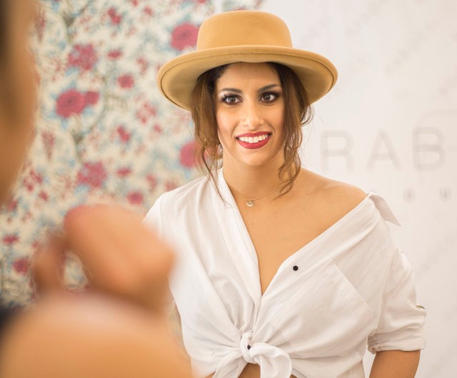 Megnyitotta fényűző budapesti szalonját a sztárok egyik kedvenc tervezője