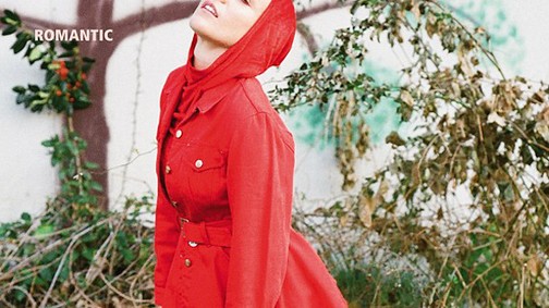 Homárral a lába között, meztelenül pózolt a színésznő