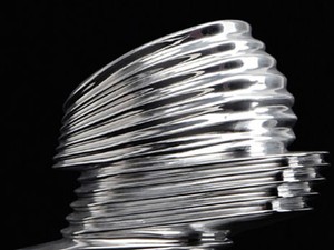 Csodacipőt tervezett a sztárépítész, Zaha Hadid