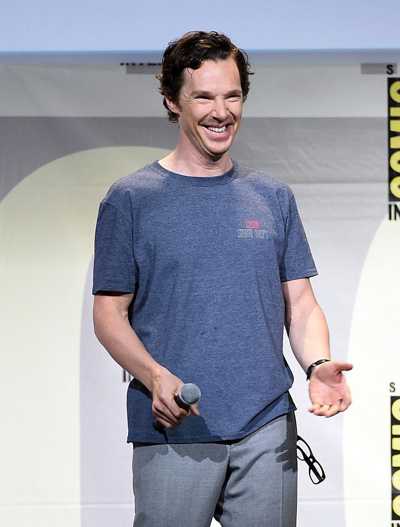 Benedict Cumberbatch 2016-ban hatalmas mosollyal és laza öltözetben jelent meg a Comic-Con színpadán, ahol a Marvel Studios Doctor Strange című filmjét népszerűsítette. A brit színész ekkor debütált a Marvel Moziverzumban, és ezzel újabb ikonikus karakterrel bővítette karrierjét.