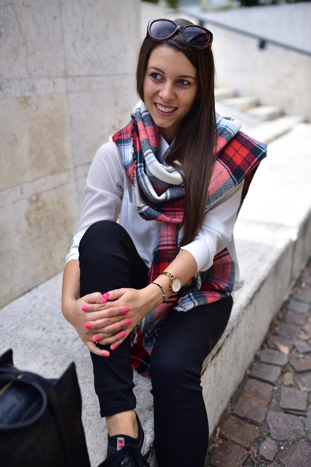 Kollár Annától egy olyan szett, ami minden helyzetben megállja a helyét