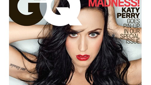 Kebelcsoda lett Katy Perry