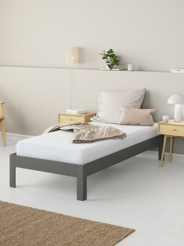 Ha a hátadon szeretsz aludni, a kemény vagy a félkemény matracot ajánlják neked a szakértők - Habszivacs matrac 90x200 cm WELLPUR GLOMMA félkemény, 72 450 Ft