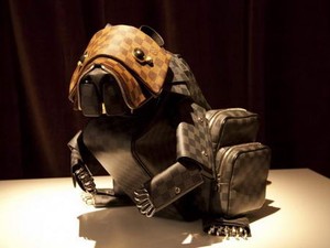 Louis Vuitton bőrbe bújt állatok