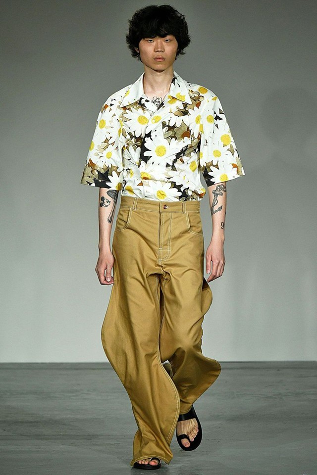 10 ruhadarab, amit megirigyeltünk a férfi divatbemutatókról