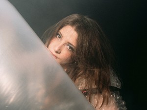 Cseri Hanna: „Nagyon távol áll tőlem, hogy valamilyen kudarc vagy sikerélményt azzal indokoljak, hogy nő vagyok”