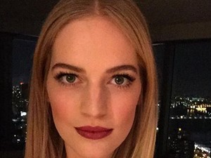 Axente Vanessa köszönti a tavaszt az H&M Studio fotóival