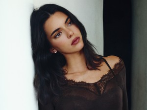 Kendall Jenner új fotóitól a lélegzeted is eláll, nem akármilyen hírt jelentett be