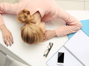 Rád tör a délutáni bágyadtság? 10 természetes mód, hogy elkerüld a napi hullámvölgyet