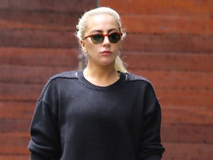 Lady Gaga egy marketingzseni, figyeld a táskáját