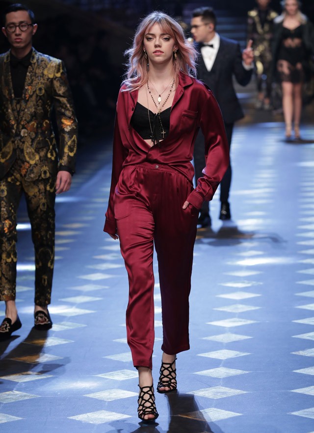 Pyper Smith a Dolce & Gabbana kifutón