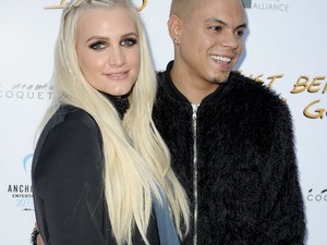 Micsoda örömhír! Megszületett Ashlee Simpson gyereke
