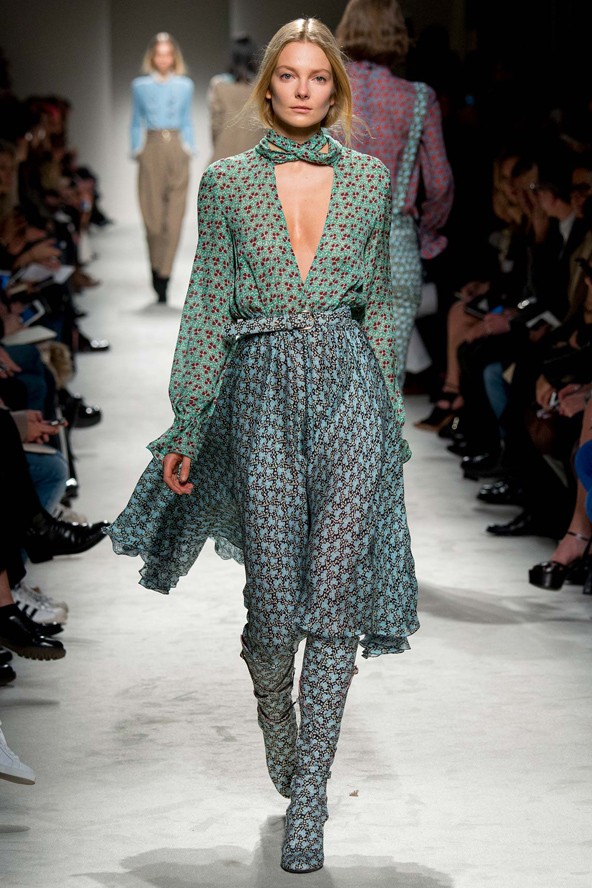 Mihalik Enikő - Philosophy di Lorenzo Serafini