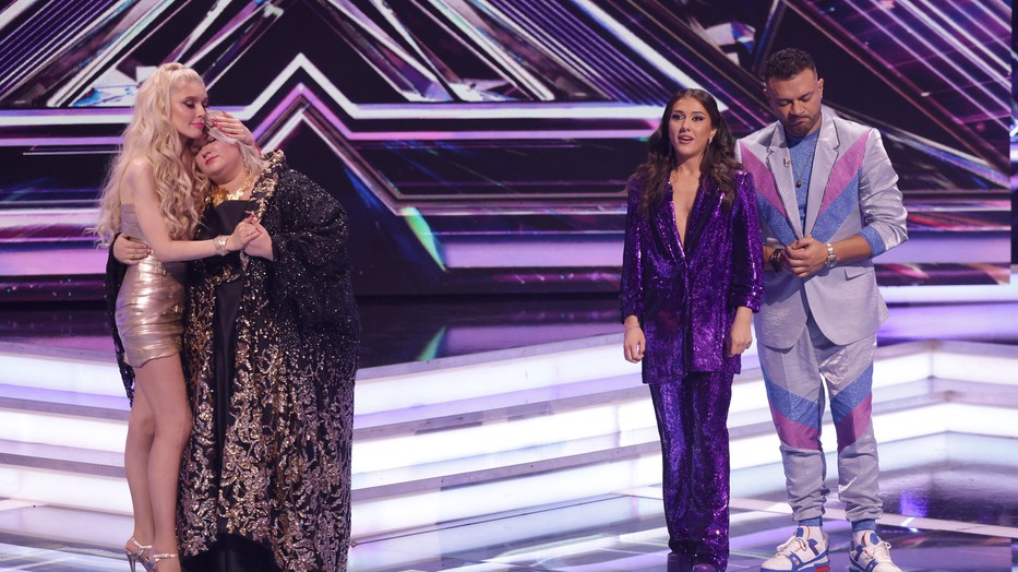 Helfy Alexa esett az X-Faktor elődöntőjéből