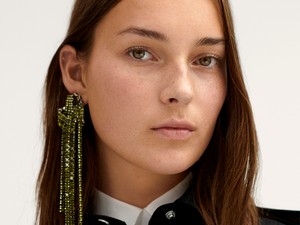 A Párizsi Divathét keretében mutatja be a H&M 2018-as tavaszi-nyári STUDIO kollekcióját