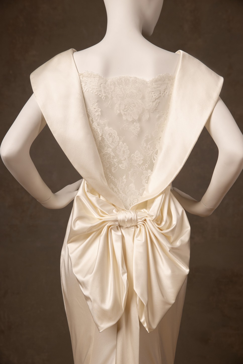 katalogus CR6I8742 1 (1) (2)