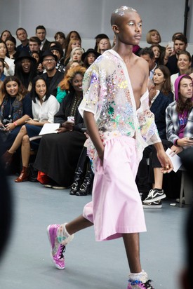 Méltó lezárása a londoni divathétnek az Ashish show