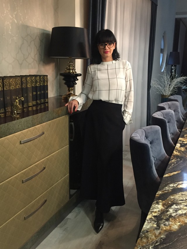 Ezen a héten Vajda Alexandra divattervező gardróbjából mutatunk érdekes összeállításokat!