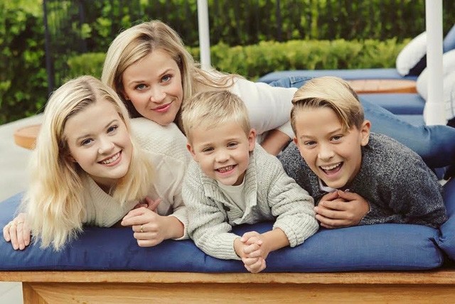 Reese Witherspoon kisfia 5 éves lett és hihetetlenül édes!