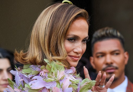 Copfos kislány vastag frufruval: rá sem ismersz Jennifer Lopez fotóira