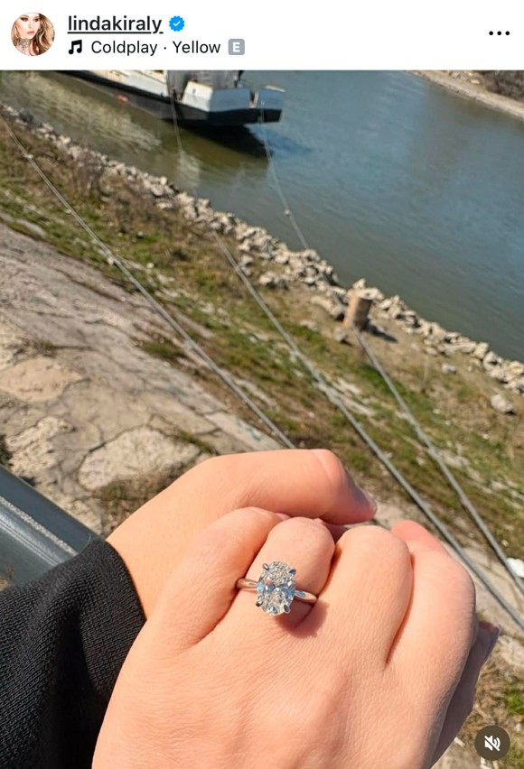 Király Linda Instagram oldalán osztotta meg a nagy hírt: menyasszony lett