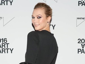 Átlagos emberek vs. topmodellek: csak egy kép