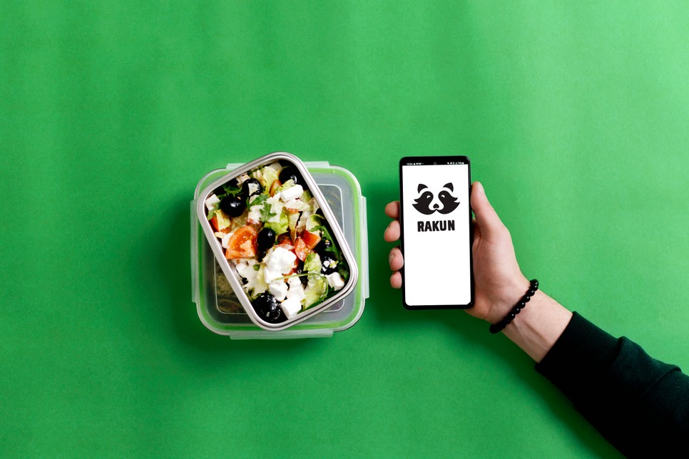 Egyre több vendéglátóhelyen tudod újrafelhasználható dobozba kérni az ételt, kiszállításhoz is.