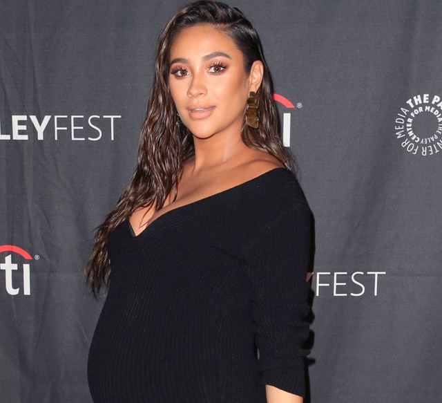 Szinte hihetetlen, de Shay Mitchell így bulizott pár nappal a szülés után