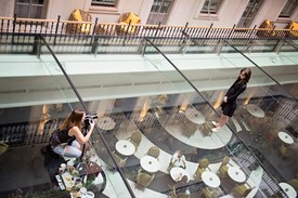 Kukkants be Felméry Lili balerina fotózásának kulisszái mögé