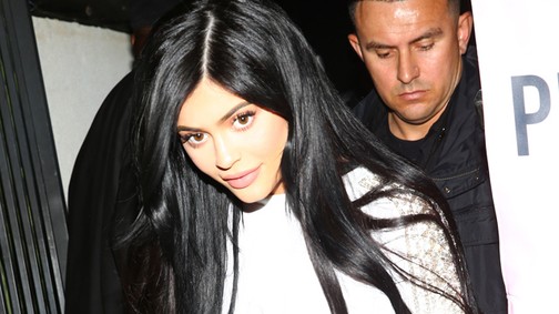 Kylie Jenner combcsizmájától megvakulsz!