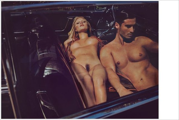 18+ Angyalnak nem kell, de buja vetkőzéssel hódít az arisztokrata lány