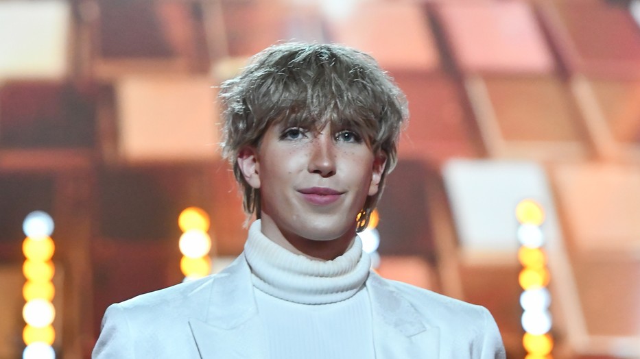 zgen-whisperton-glamour