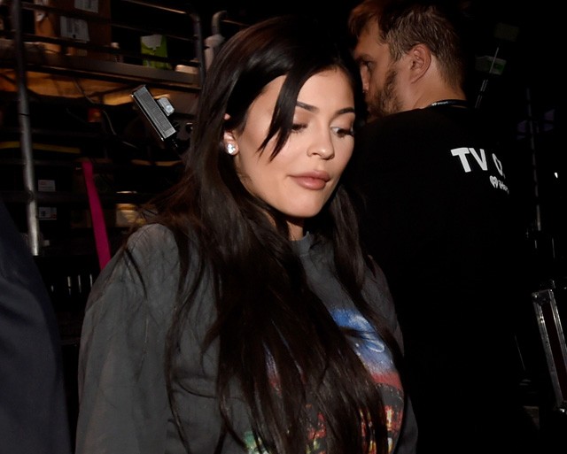 Ez igazi, Kylie Jenner nem sokkal az első hírek után, szeptember is várandósnak nézett ki