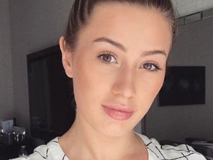 Jaj, mellimplantátumai betegítették meg a népszerű YouTubert: senki nem hitt neki