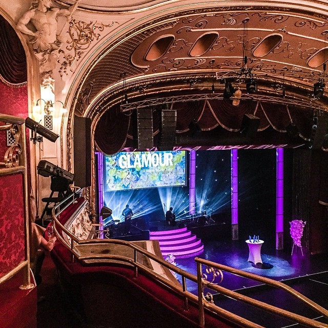 Idén minden eddiginél szebb helyszínt választottunk a Women of the Year gálának, a Budapesti Operettszínházat.