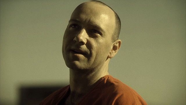 10. John Doe - Hetedik * Van abban valami még hátborzongatóbb, amikor egy gyilkos Bibliai történeteket használ fel gyilkossága elkövetéséhez. Ez történik a Hetedikben is, amiben a gyilkost a hét főbűn motiválja tettei elkövetésében.