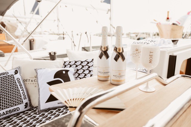 Exkluzív közös vitorlással rukkolt elő a Sugarbird és a Moët & Chandon