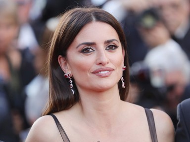 Leborulunk Penélope Curz előtt, gyönyörű