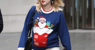 Cuki vagy ciki pulcsiban a sztár?