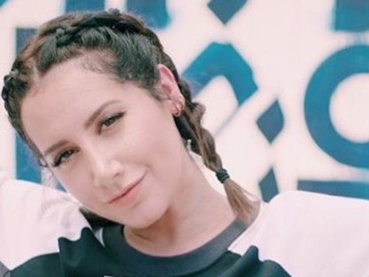 Oké, ezen a héten Ashley Tisdale posztolja a legdögösebb fotókat az Instagramon